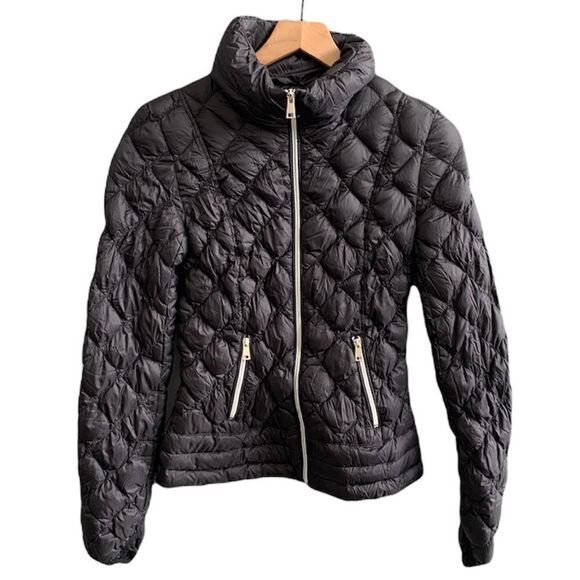 Saks Fifth Avenue Quilted Packable Down Black Jacket Full Zip Size XS - Picture 1 of 10
